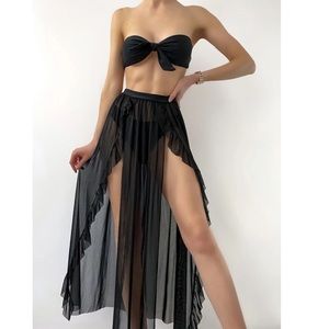 NWT 3 Piece Knot Bandeau Swimsuit & Maxi Skirt —S